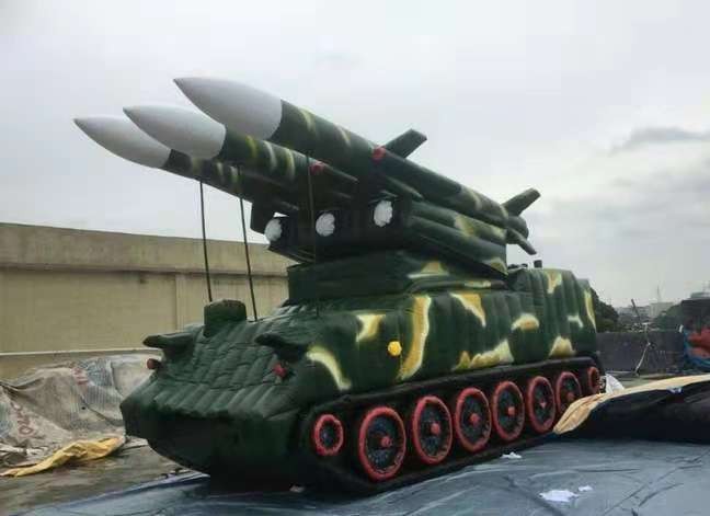 桂林充气导弹车